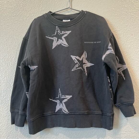 Zara Other - Zara charcoal gray dye star print discovering the space sweatshirt